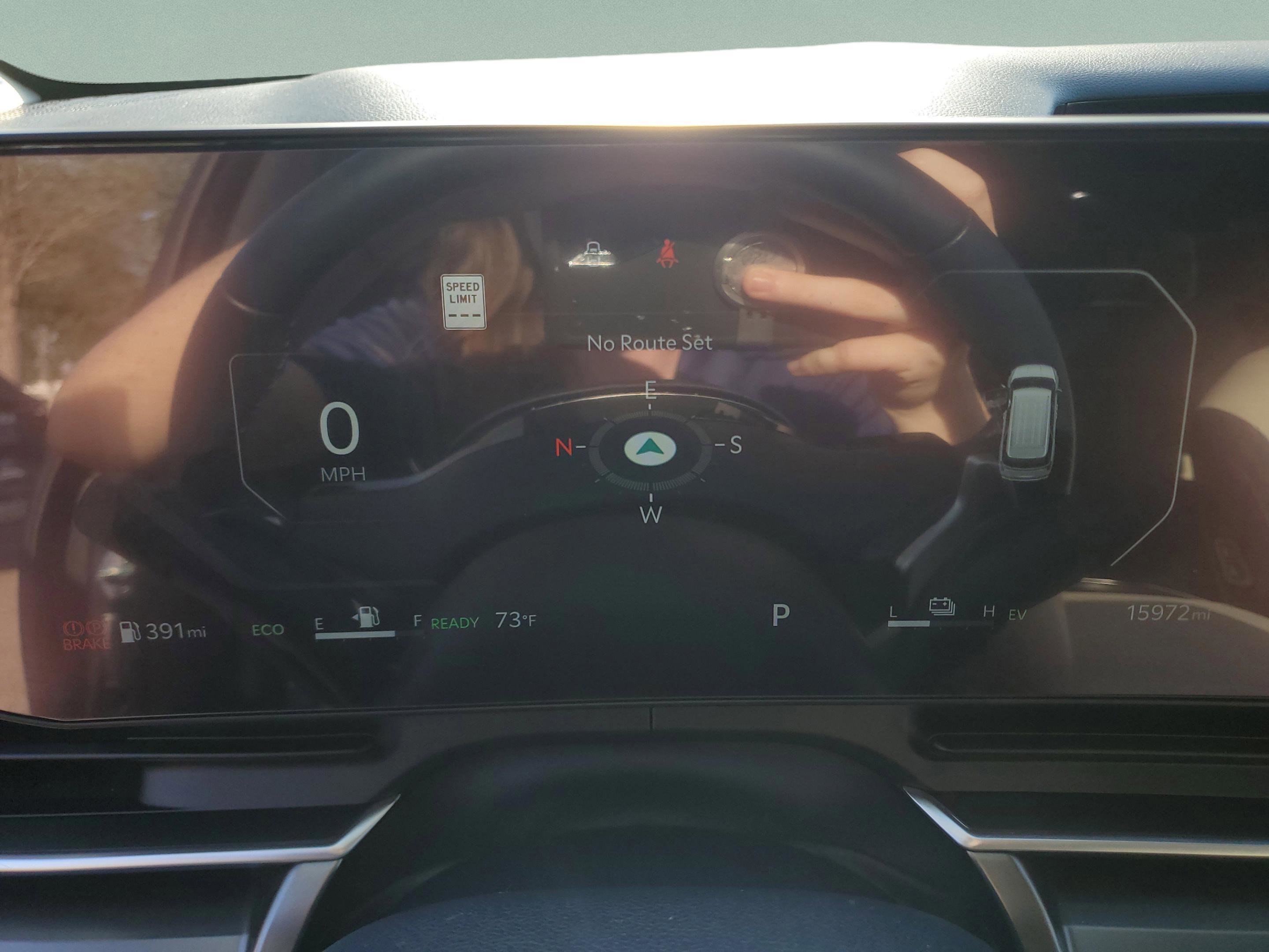 Certified 2025 Kia Carnival SX w/ SX Dark Edition Package image 30