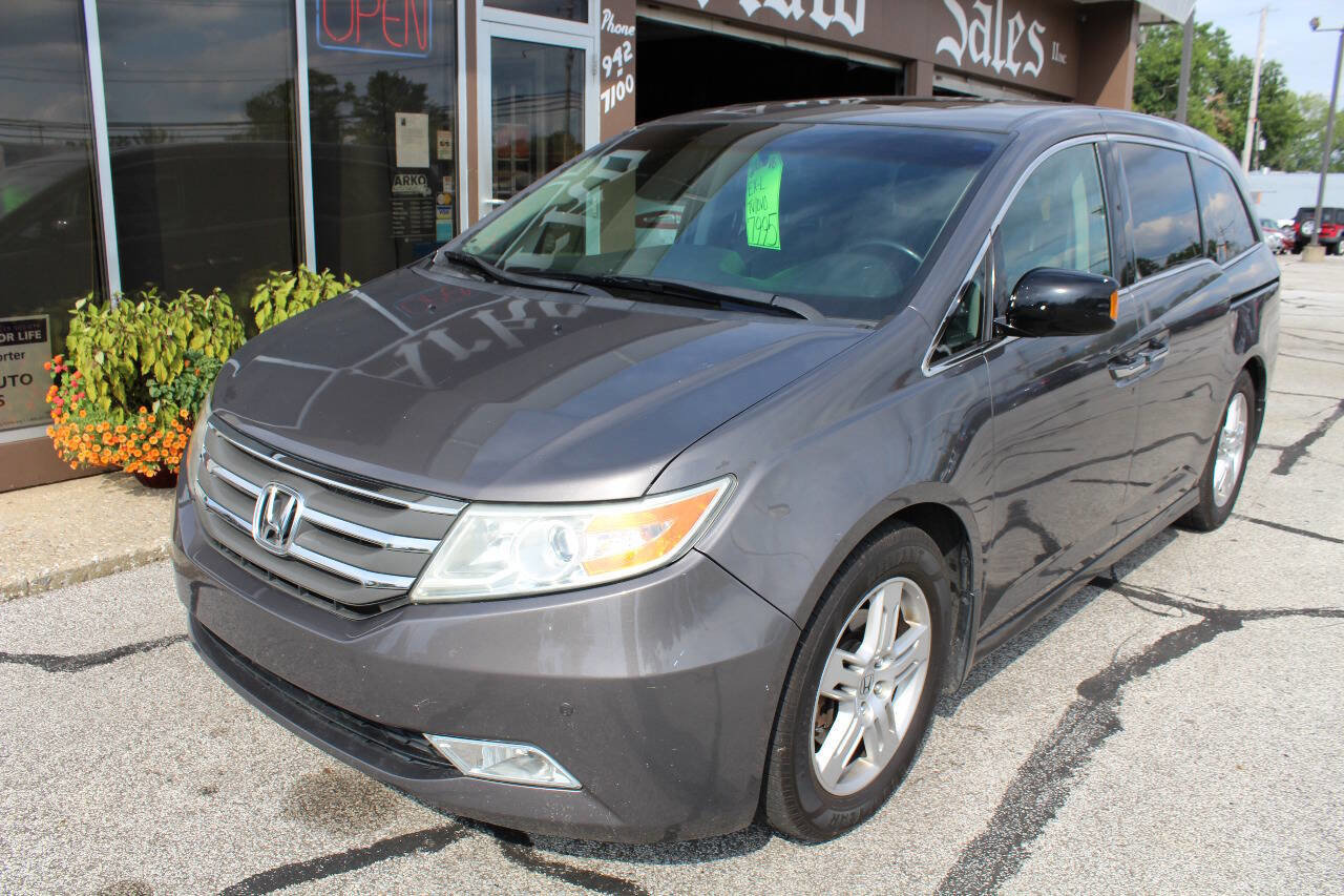 Used 2012 Honda Odyssey Touring image 1