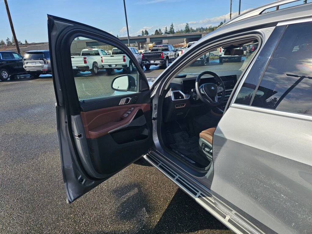 Used 2026 BMW X7 xDrive40i image 20