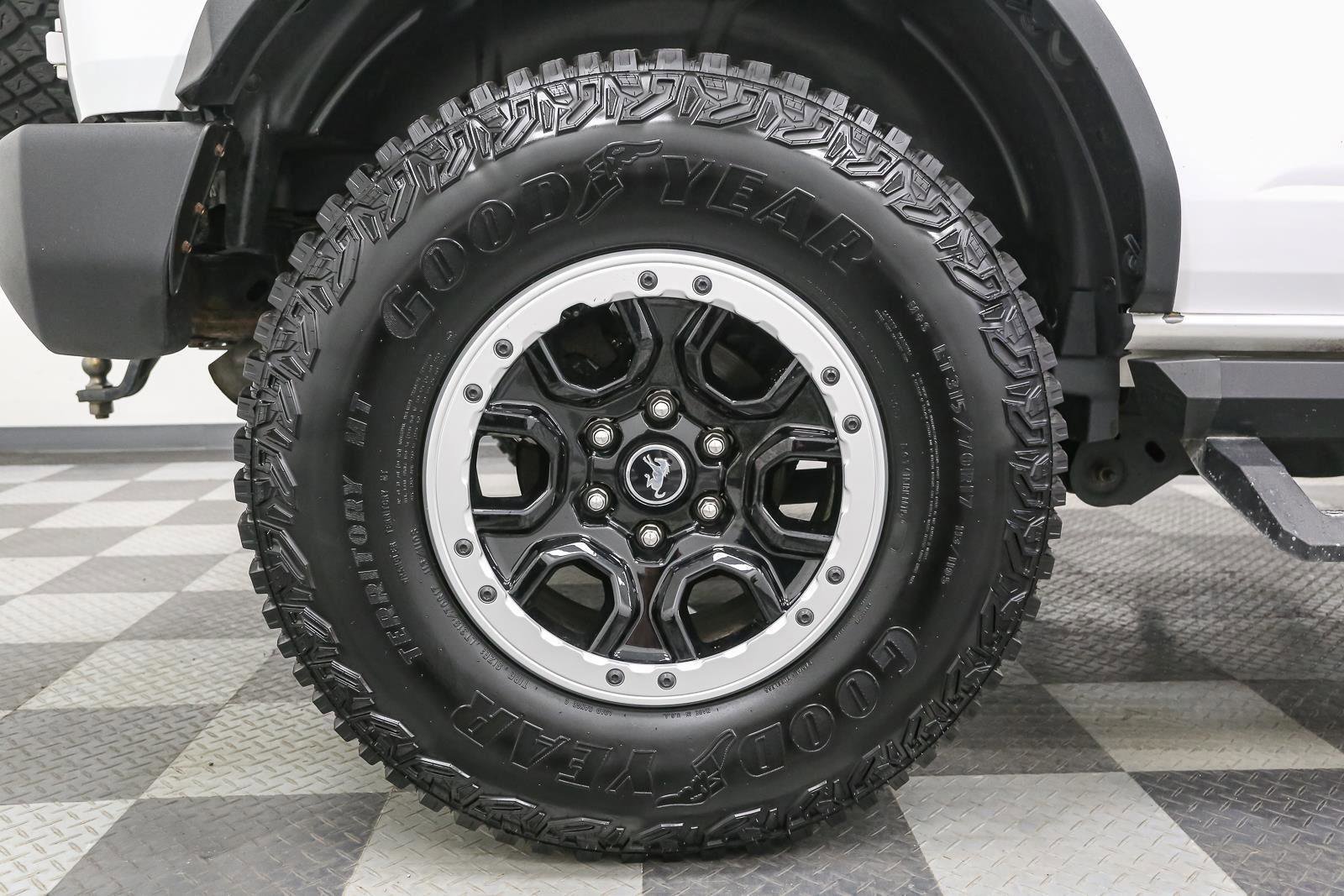 Used 2021 Ford Bronco Big Bend w/ Sasquatch Package AWD/4WD image 17