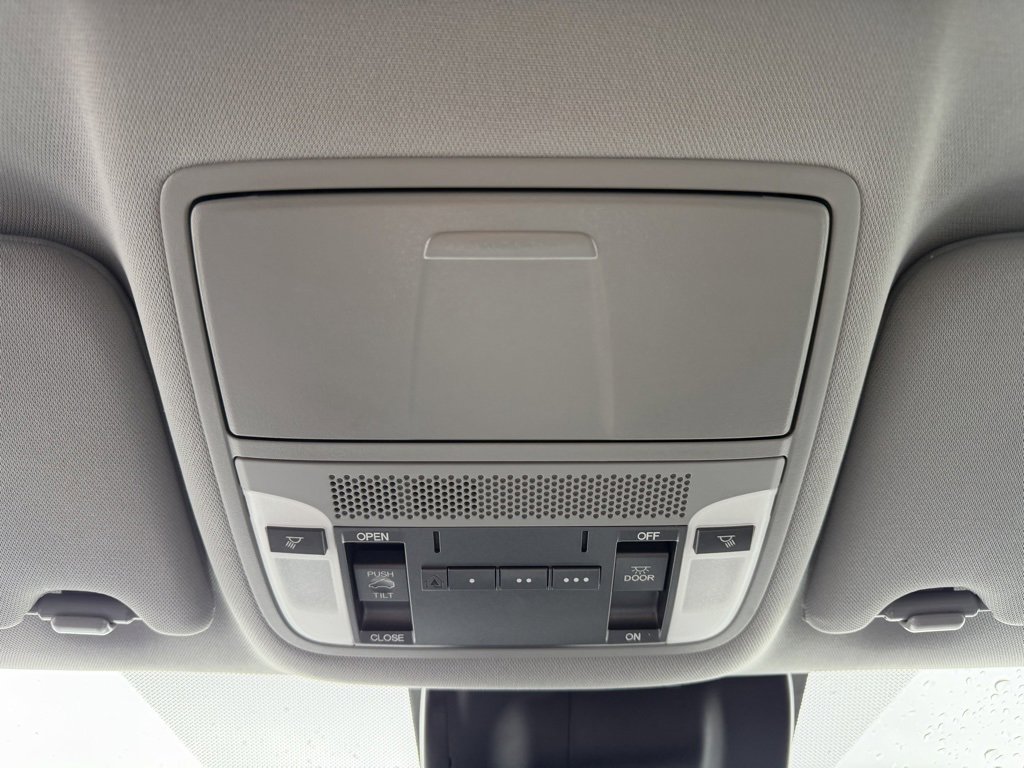 Used 2020 Acura MDX SH-AWD image 29