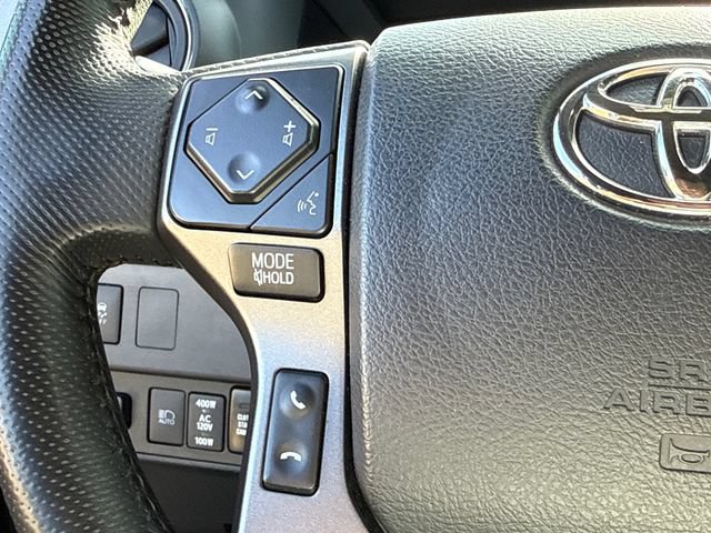 Used 2022 Toyota Tacoma TRD Off-Road AWD/4WD image 29