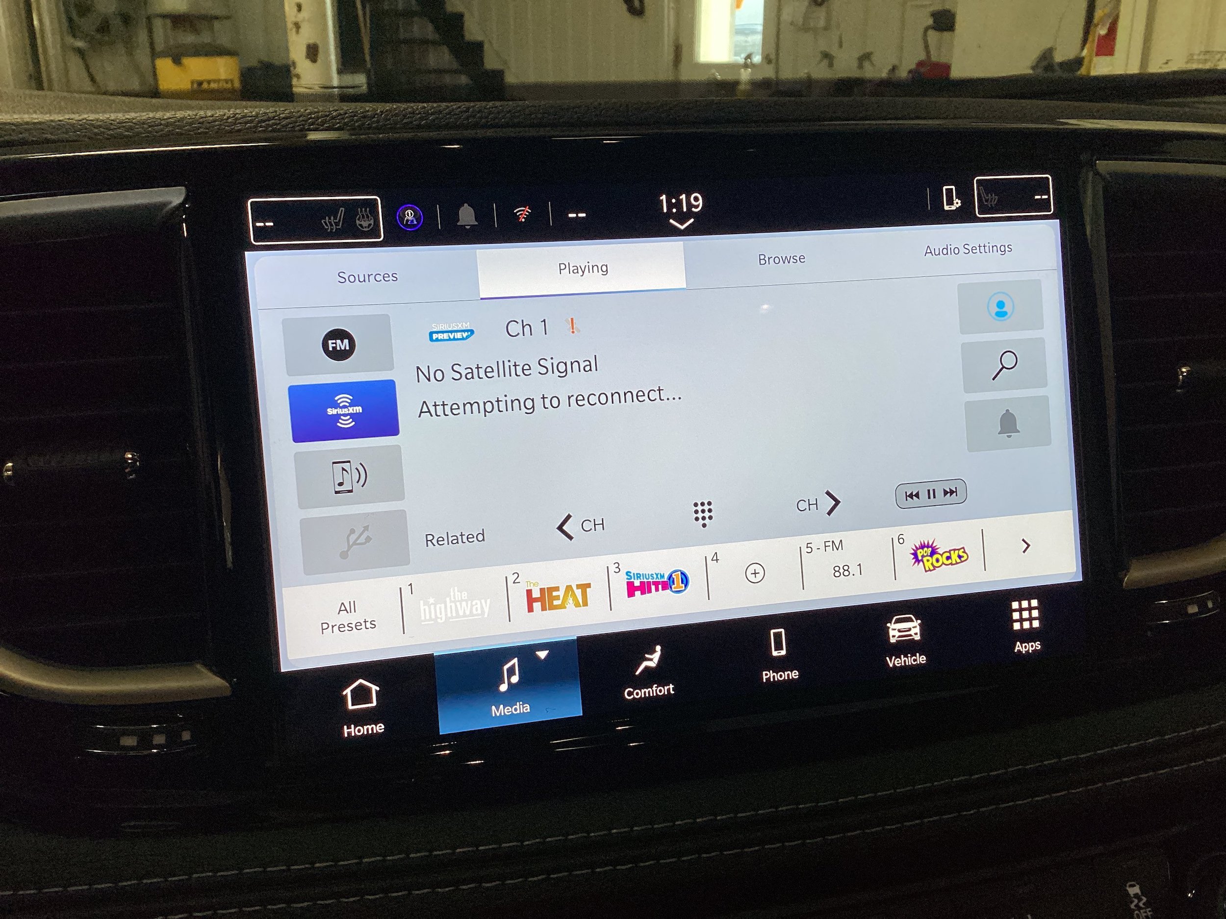 New 2026 Chrysler Pacifica Select FWD image 27
