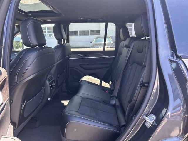 New 2026 Jeep Grand Cherokee Altitude AWD/4WD image 5