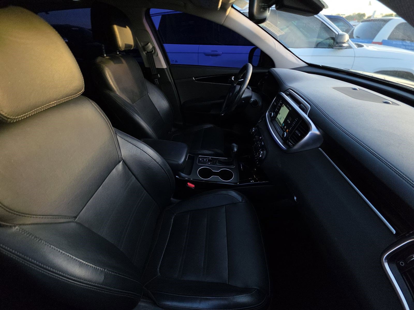 Used 2017 Kia Sorento SX FWD image 16