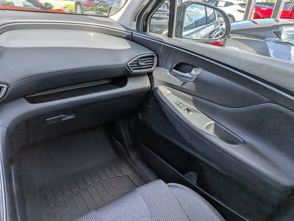 Used 2022 Hyundai Santa Fe SEL FWD image 16