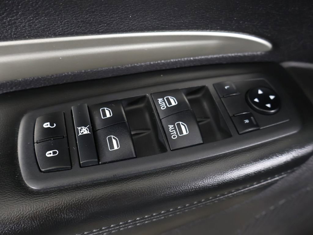 Used 2019 Dodge Durango SXT image 39