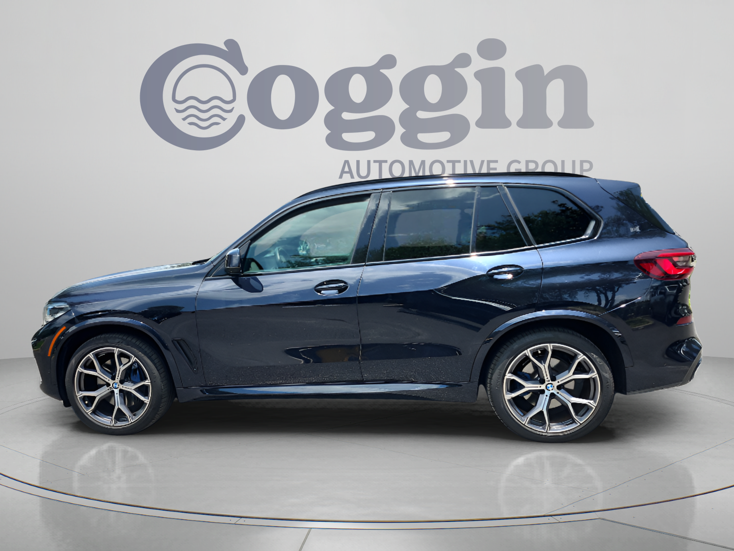 Used 2023 BMW X5 sDrive40i w/ M Sport Package RWD image 2