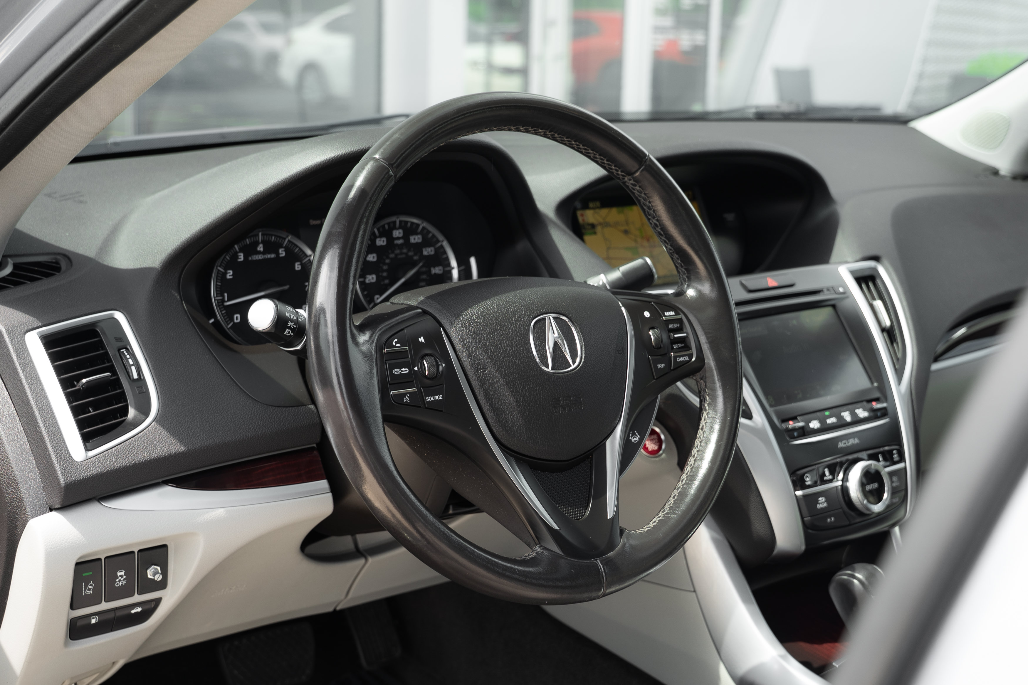 Used 2015 Acura TLX w/ Technology Package FWD image 11