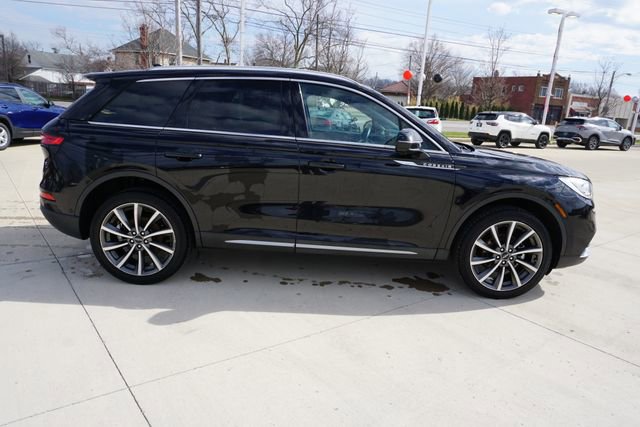 Used 2020 Lincoln Corsair Reserve w/ Equipment Group 201A image 3