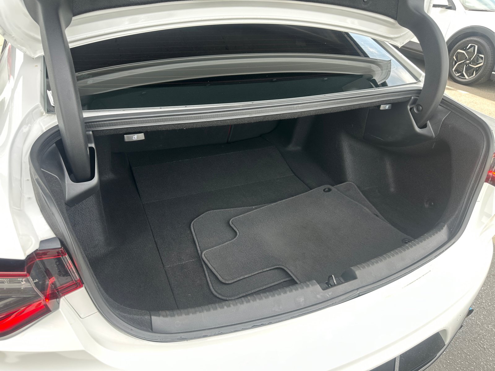 Used 2022 Acura TLX w/ A-SPEC Package FWD image 24