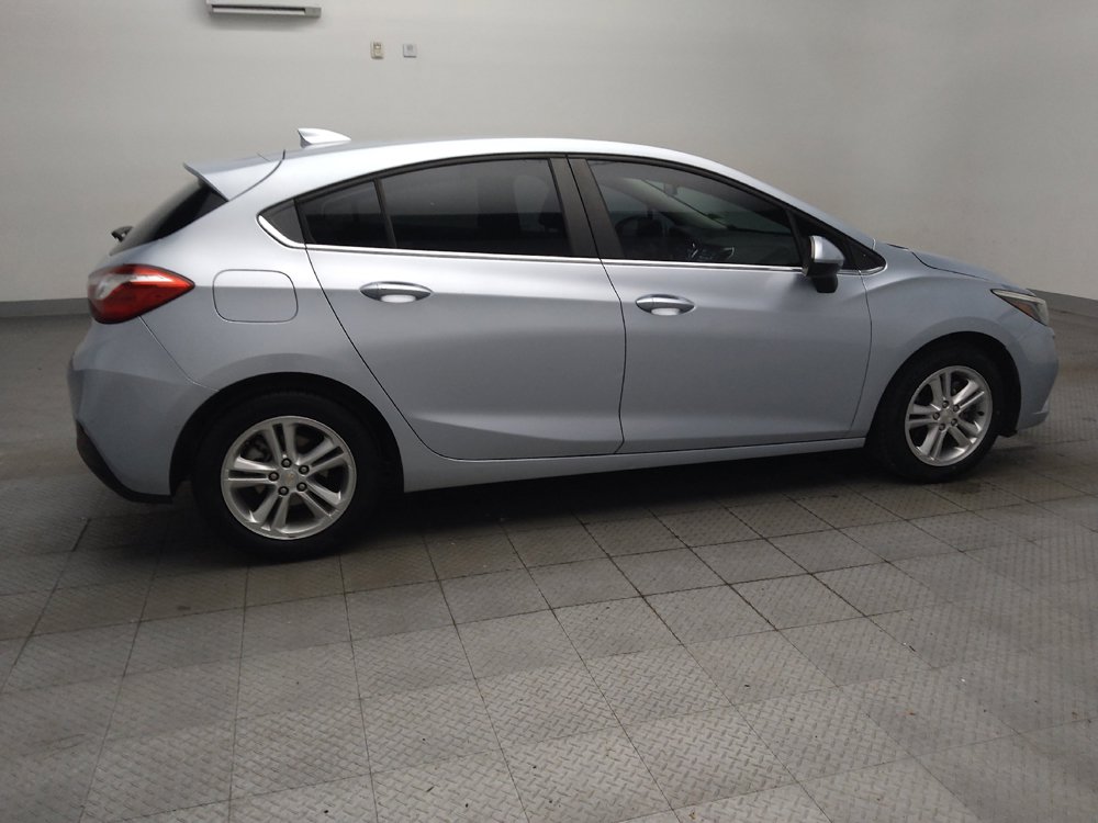 Used 2017 Chevrolet Cruze LT w/ Convenience Package FWD image 10