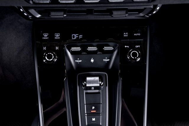 Used 2022 Porsche 911 Carrera GTS w/ Premium Package image 37