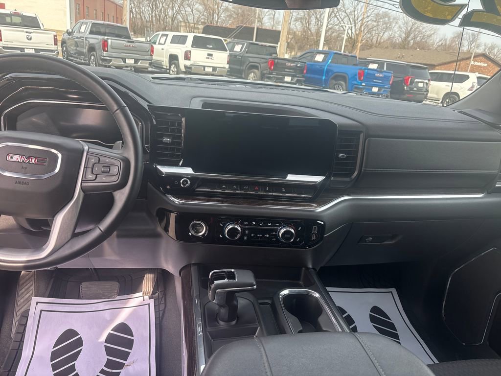 Used 2023 GMC Sierra 1500 Elevation w/ X31 Off-Road Package image 17