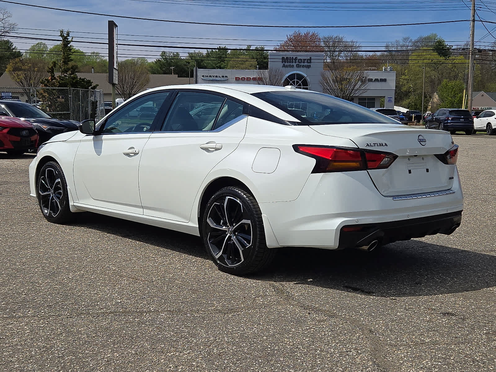 Used 2023 Nissan Altima 2.5 SR w/ SR Premium Package AWD/4WD image 7