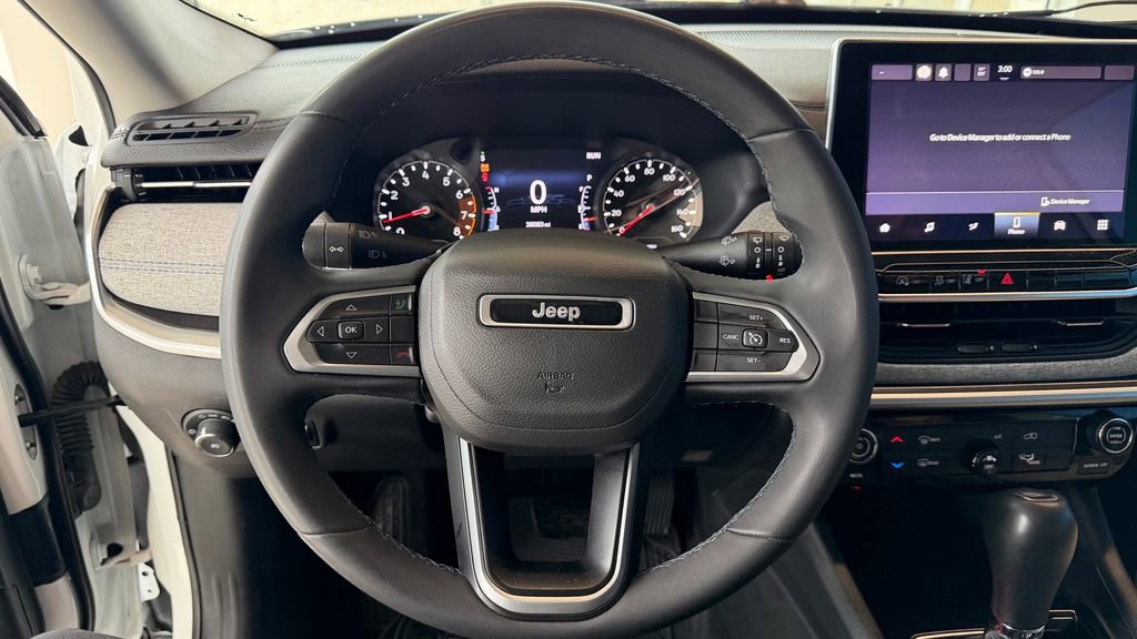 Used 2022 Jeep Compass Latitude AWD/4WD image 45
