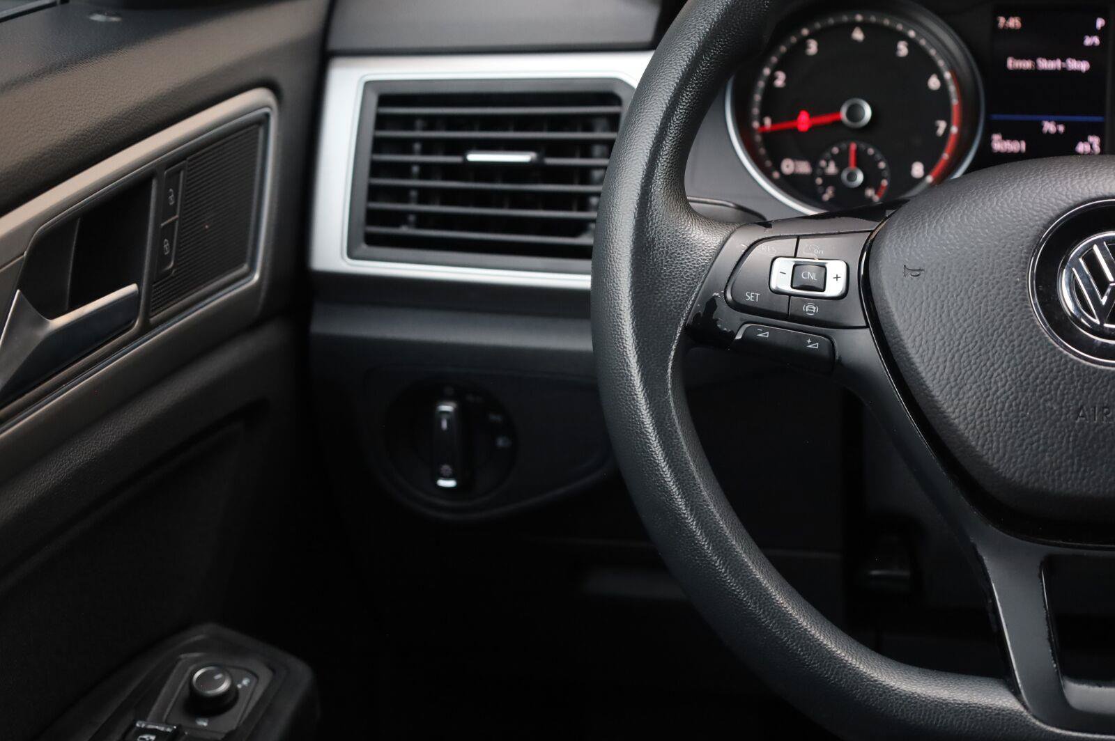 Used 2019 Volkswagen Atlas S FWD image 30