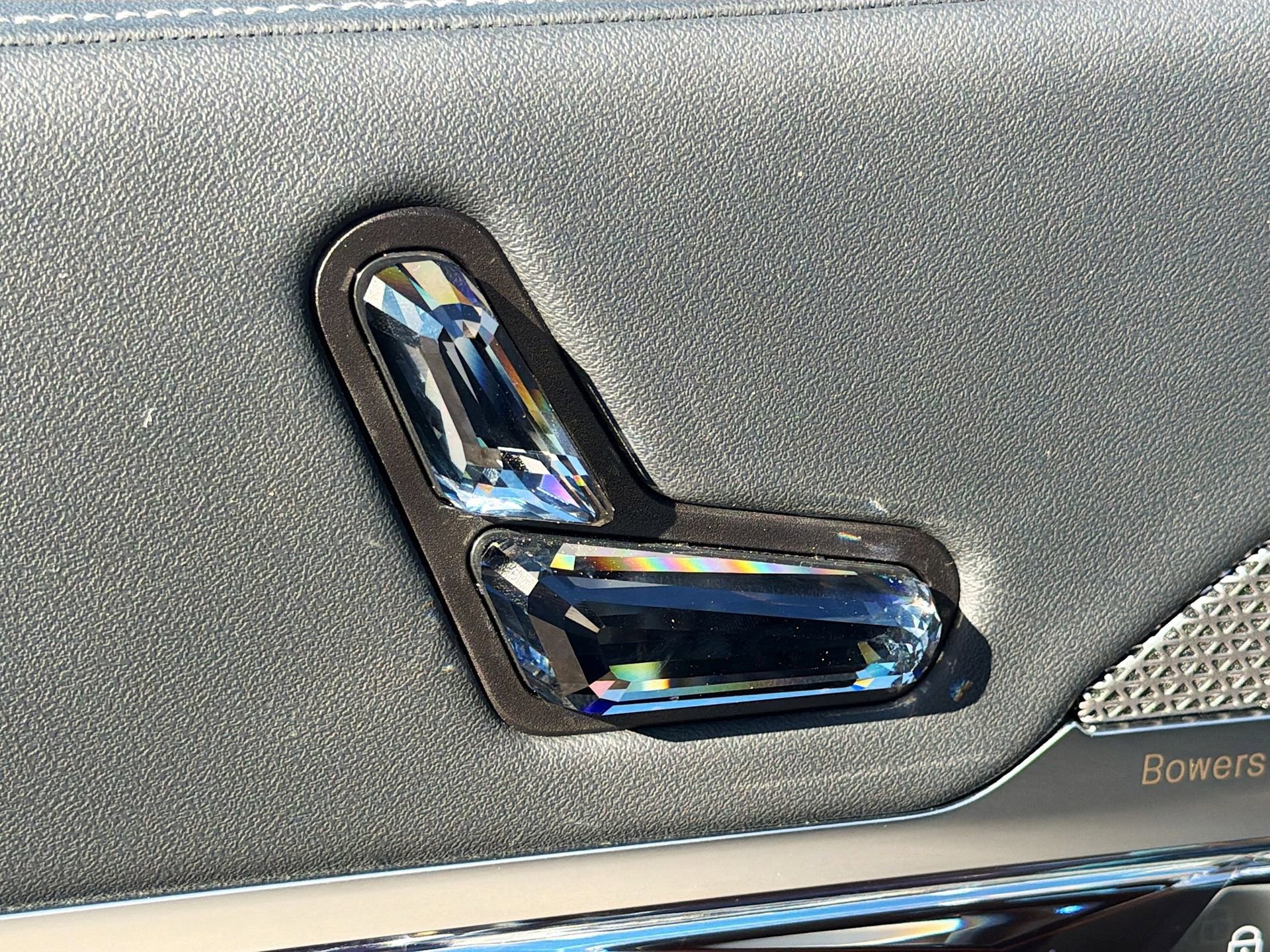 Certified 2024 BMW 740i image 26