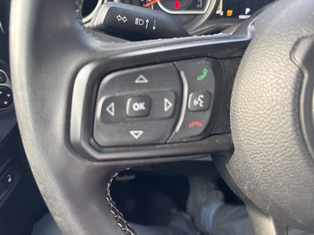 Used 2025 Jeep Wrangler Unlimited Rubicon image 19