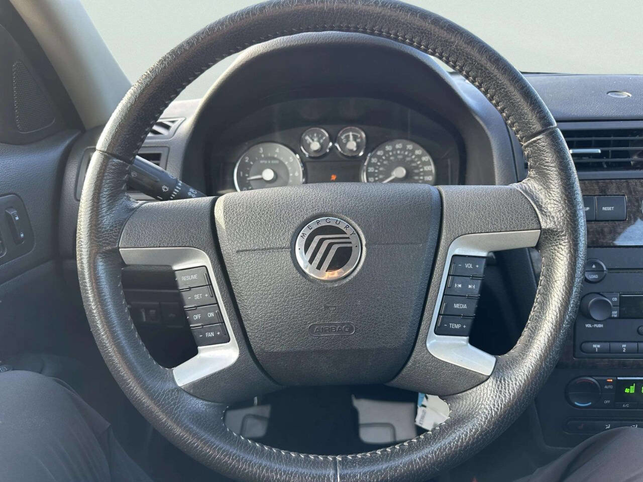 Used 2007 Mercury Milan Premier image 22
