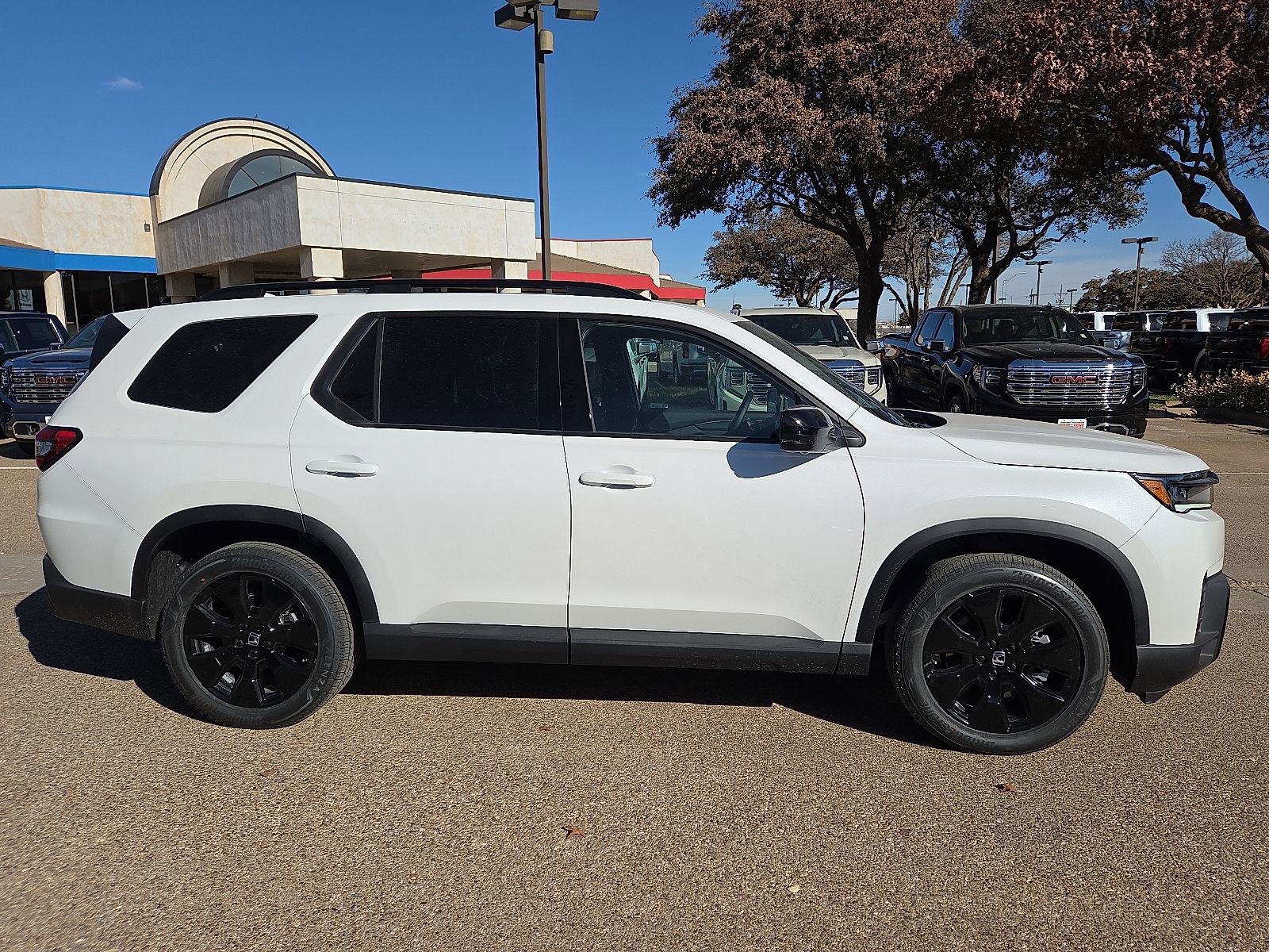 New 2026 Honda Pilot Black Edition image 5