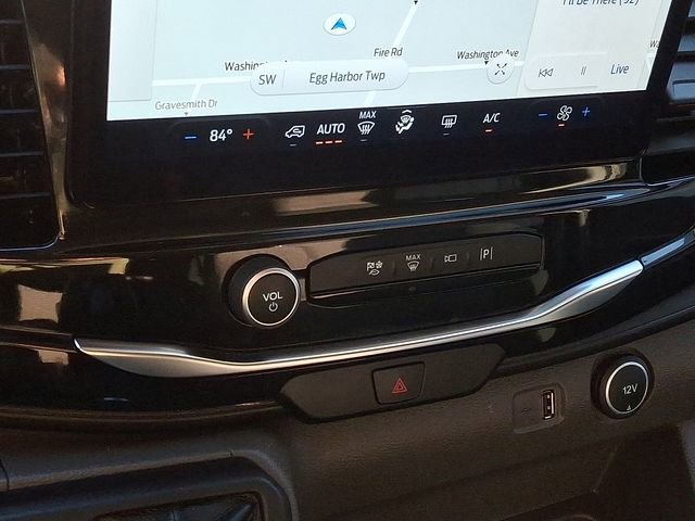 Used 2023 Ford Transit 350 XLT image 20