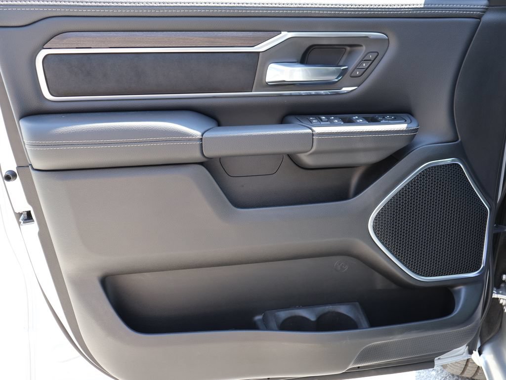 New 2026 RAM 1500 Laramie w/ Sport Appearance Package AWD/4WD image 19