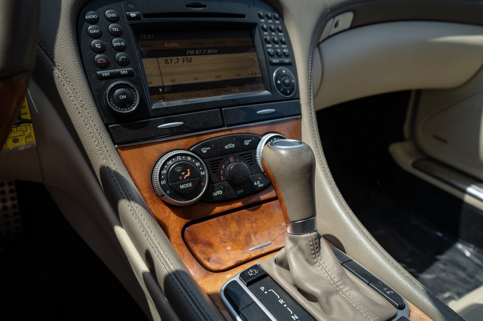 Used 2009 Mercedes-Benz SL 550 image 20
