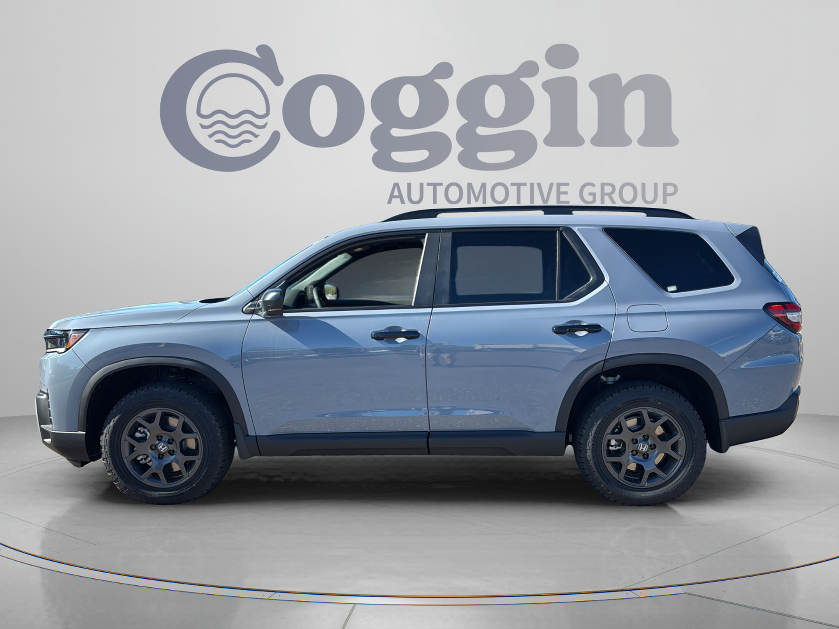 New 2026 Honda Pilot TrailSport image 2