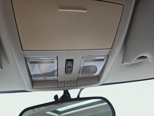 Used 2007 Chrysler 300 C RWD image 33