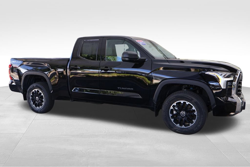 Used 2023 Toyota Tundra SR5 w/ TRD Off-Road Package AWD/4WD image 18