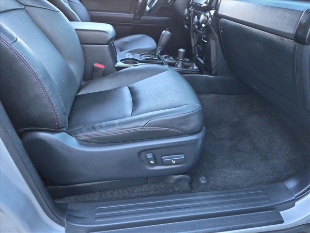 Certified 2021 Toyota 4Runner Venture w/ Moonroof Package AWD/4WD image 23
