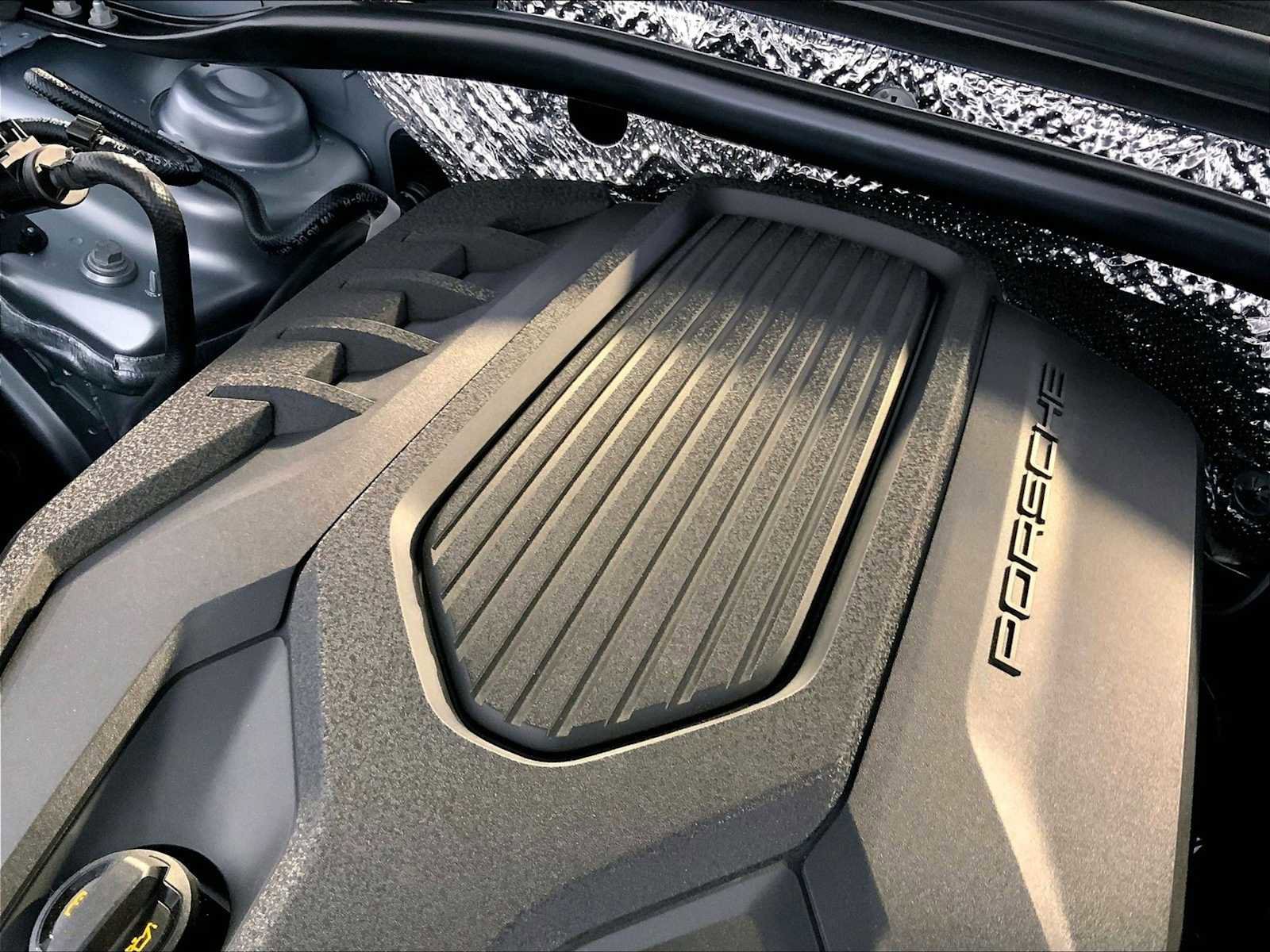 New 2025 Porsche Macan image 22