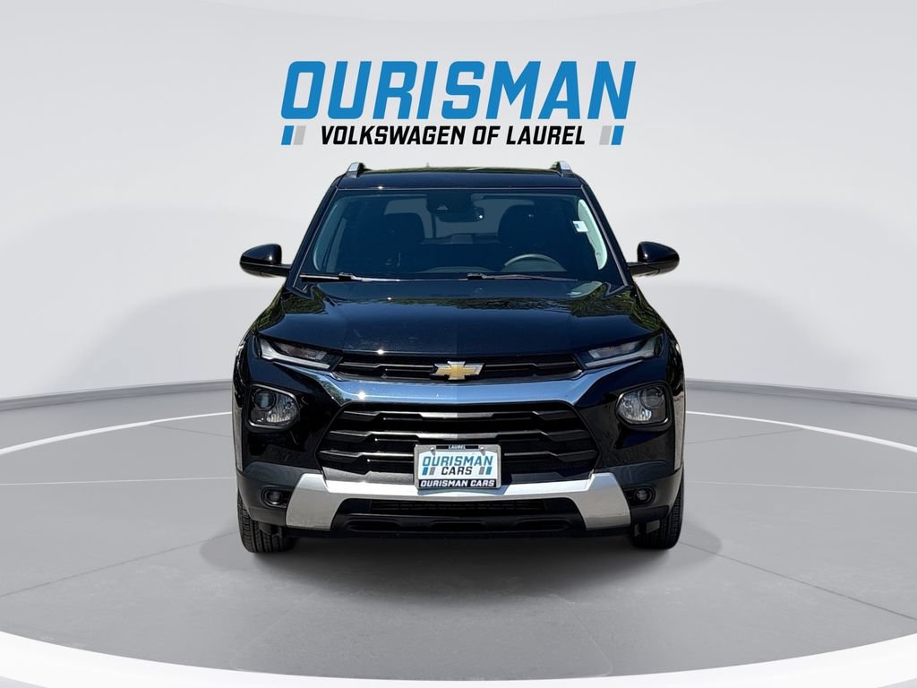 Used 2022 Chevrolet TrailBlazer LT w/ Convenience Package FWD image 3