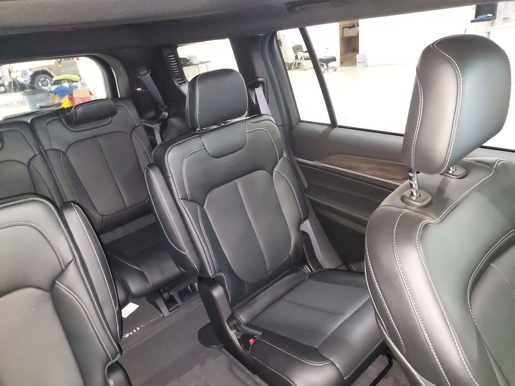 New 2026 Jeep Grand Cherokee L Limited AWD/4WD image 14