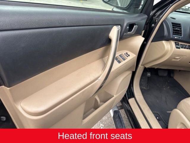 Used 2013 Toyota Highlander SE image 18
