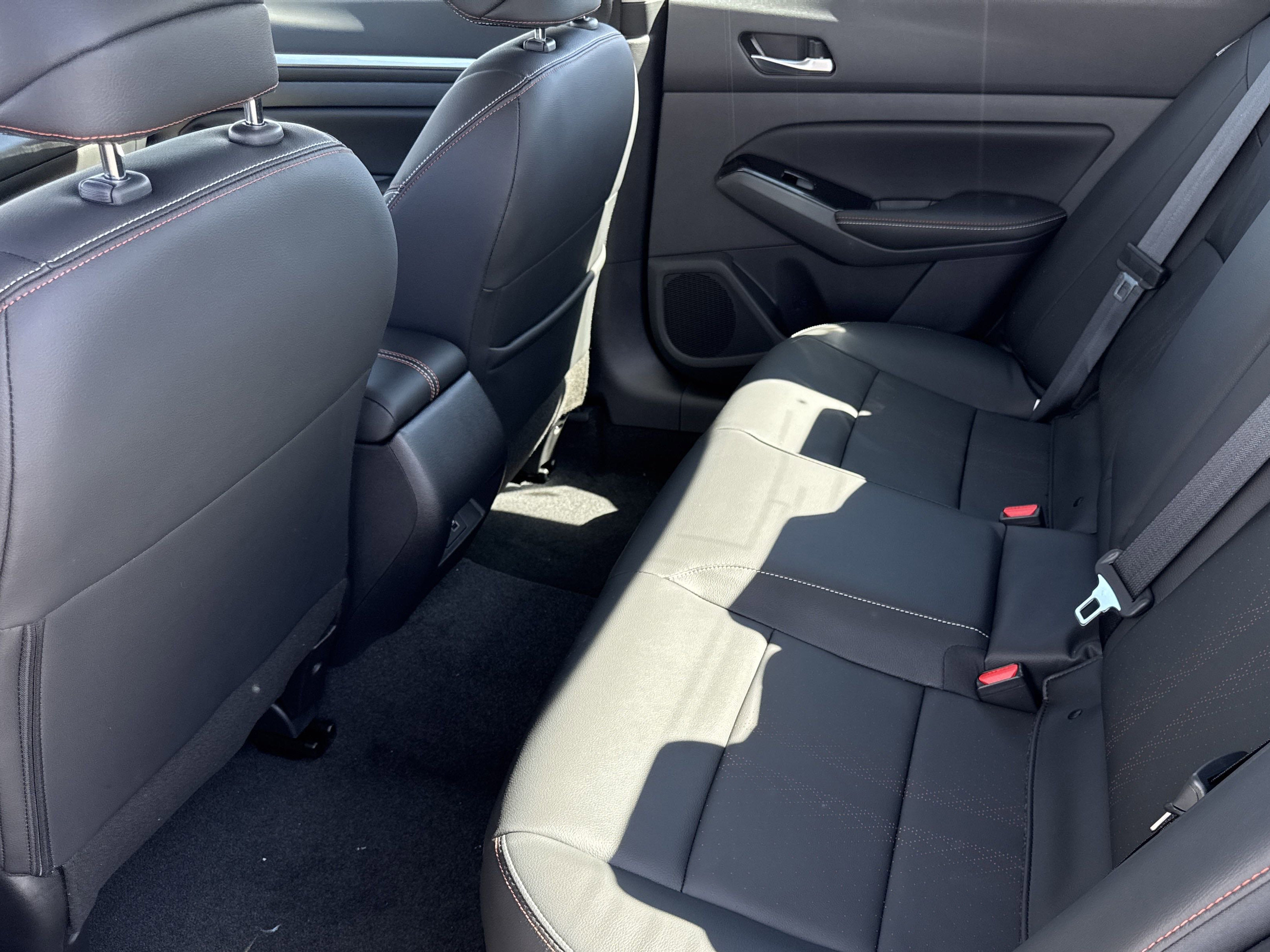 New 2025 Nissan Altima 2.5 SR w/ SR Premium Package AWD/4WD image 14