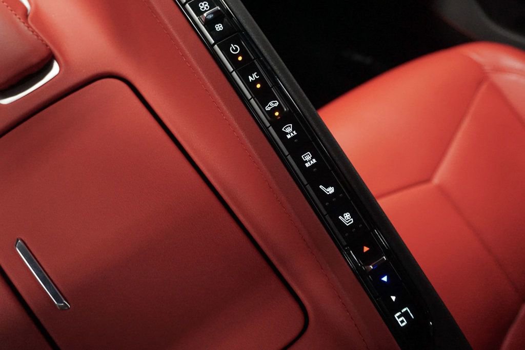 Used 2022 Chevrolet Corvette Stingray Preferred Cpe w/ 2LT image 70