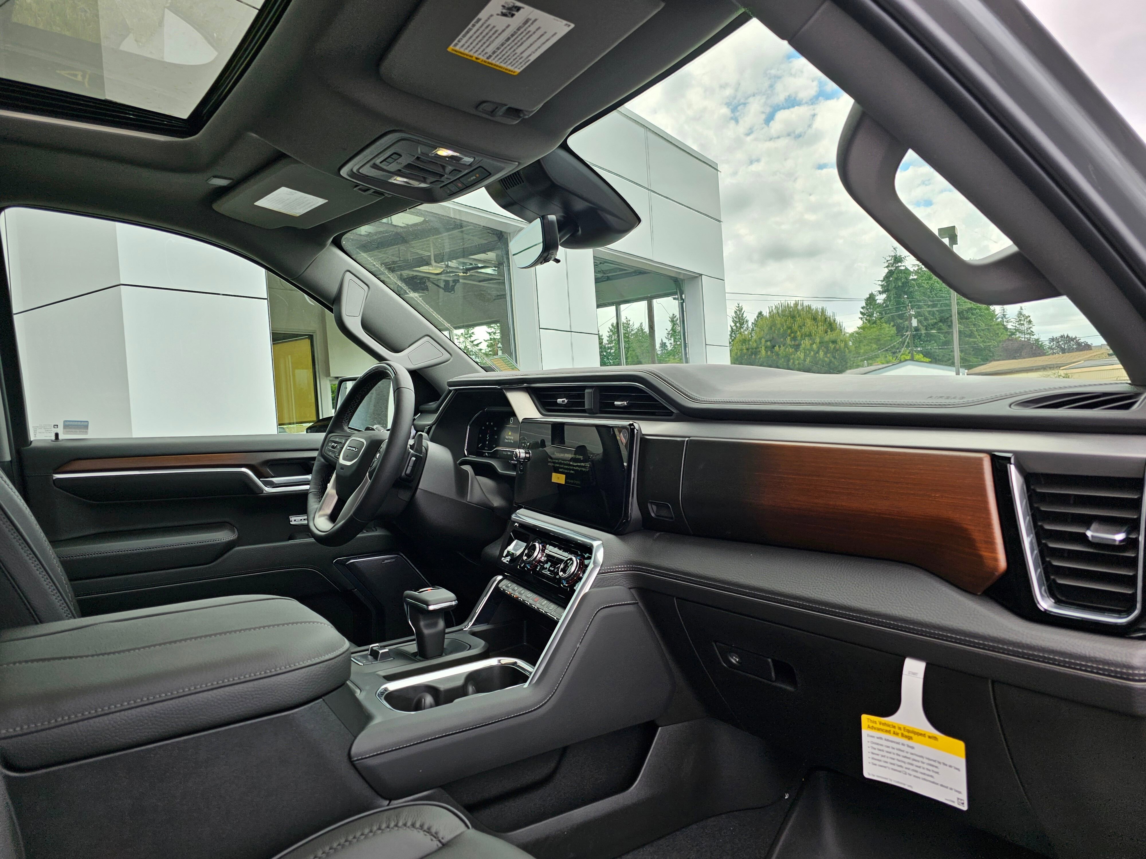 New 2024 GMC Sierra 1500 Denali AWD/4WD image 12