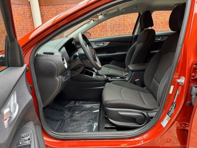 Used 2023 Kia Forte LXS image 22