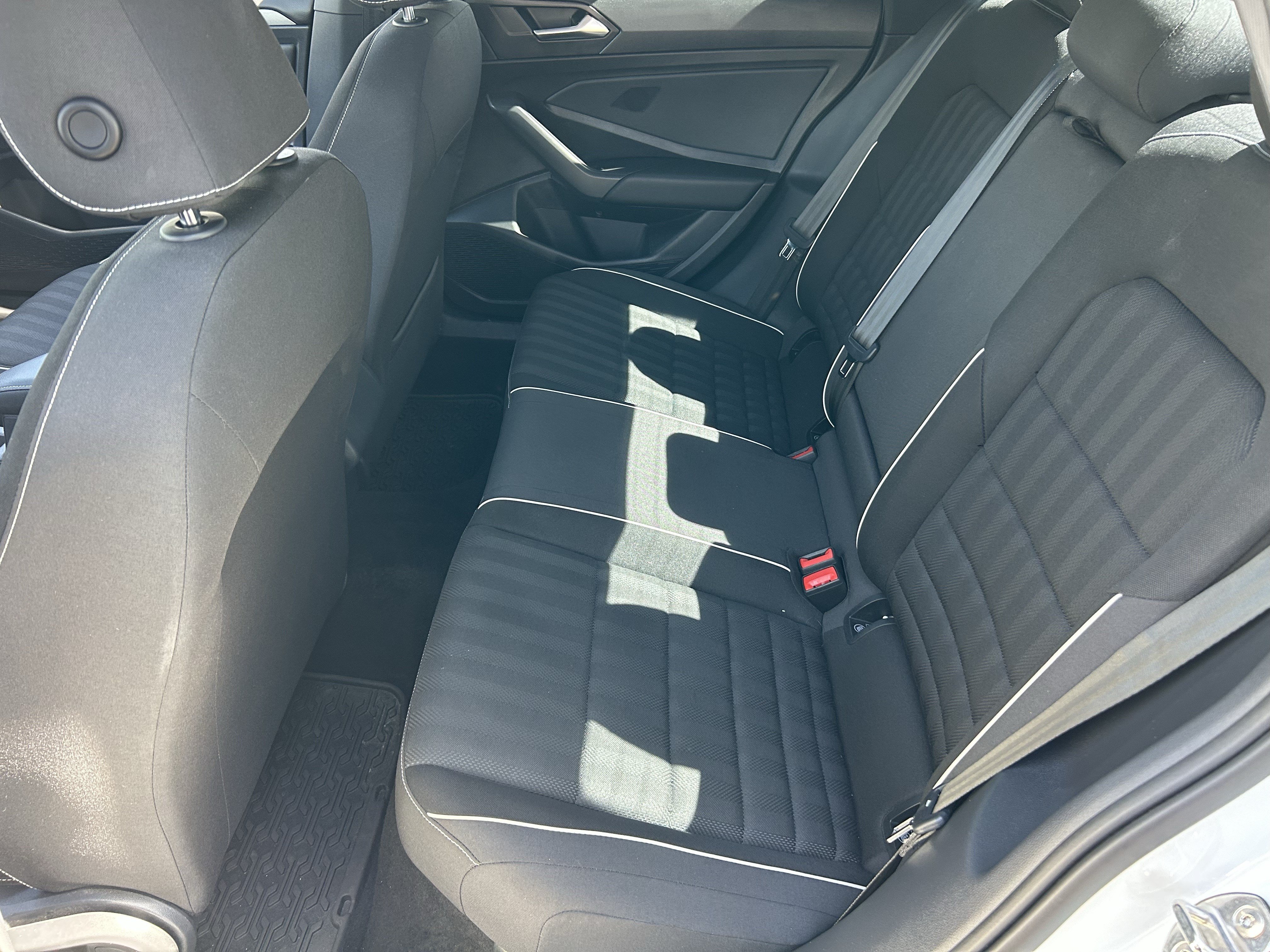 Certified 2022 Volkswagen Jetta Sport FWD image 15
