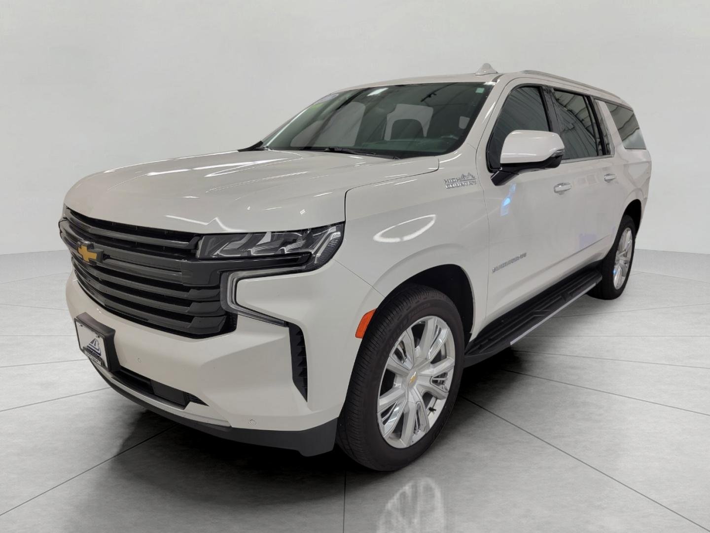 Used 2023 Chevrolet Suburban High Country AWD/4WD image 12