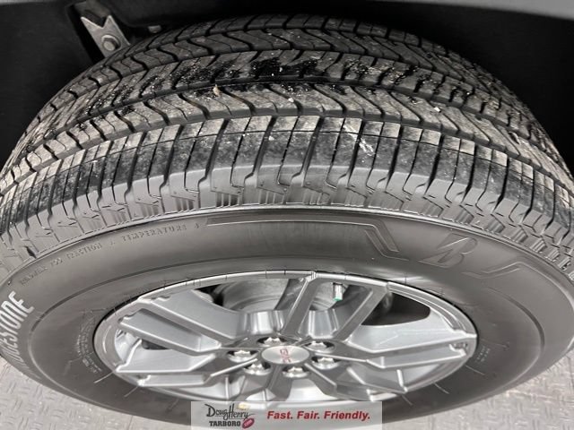 Used 2025 GMC Acadia Elevation FWD image 19
