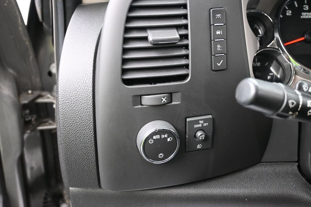 Used 2012 Chevrolet Silverado 1500 LT AWD/4WD image 11