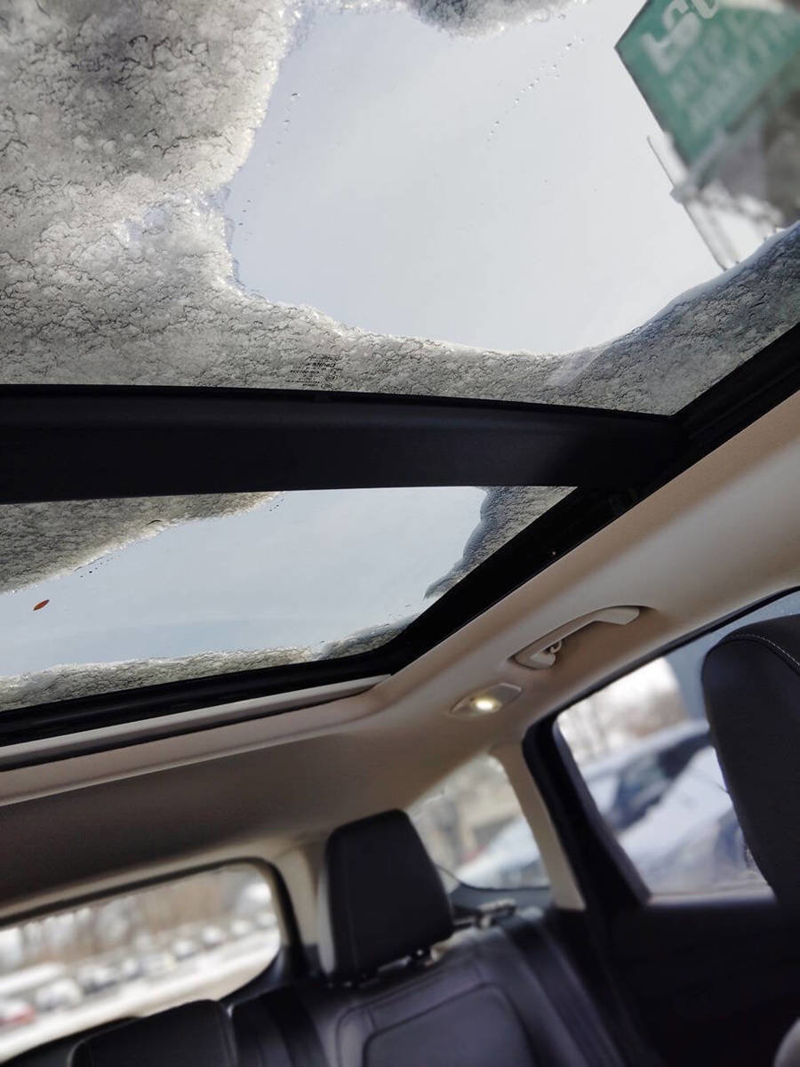 Used 2017 Ford Escape Titanium w/ Equipment Group 301A image 10