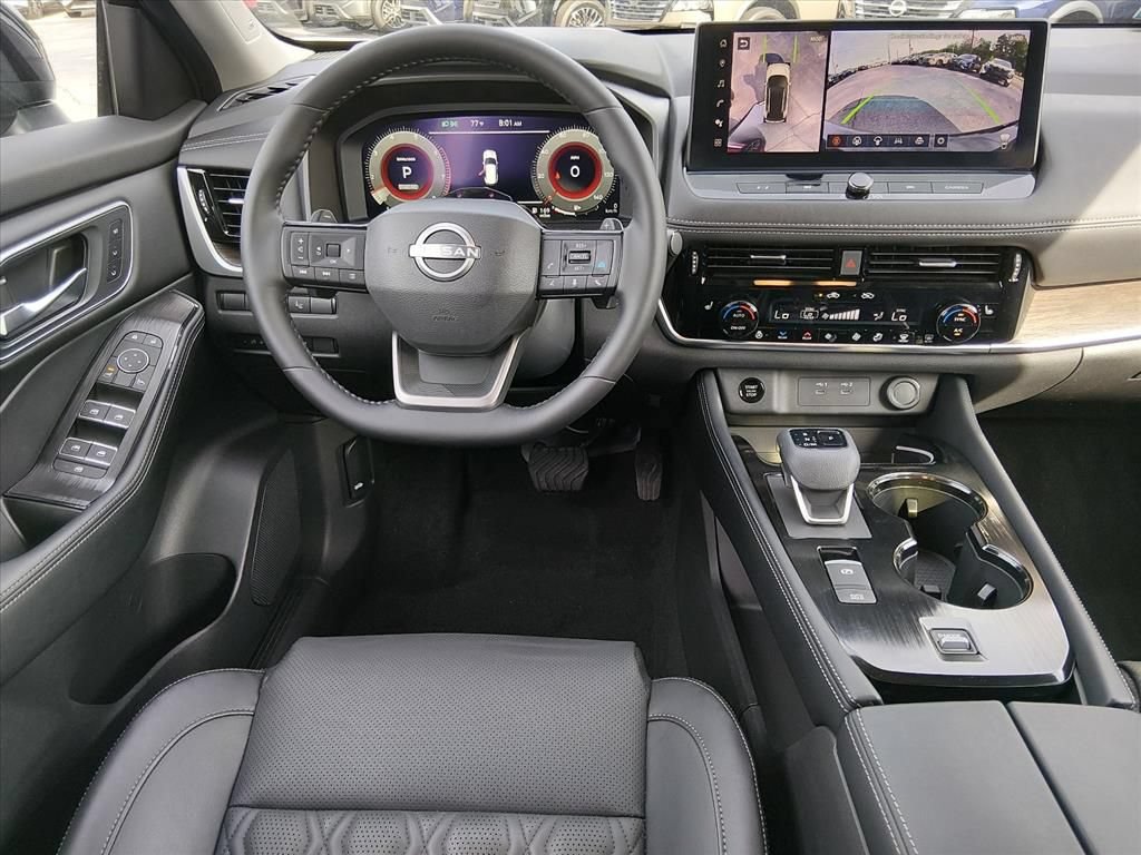 Certified 2025 Nissan Rogue Platinum w/ Tech Package FWD image 11