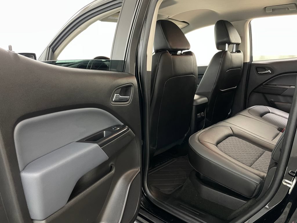 Used 2016 Chevrolet Colorado Z71 AWD/4WD image 41