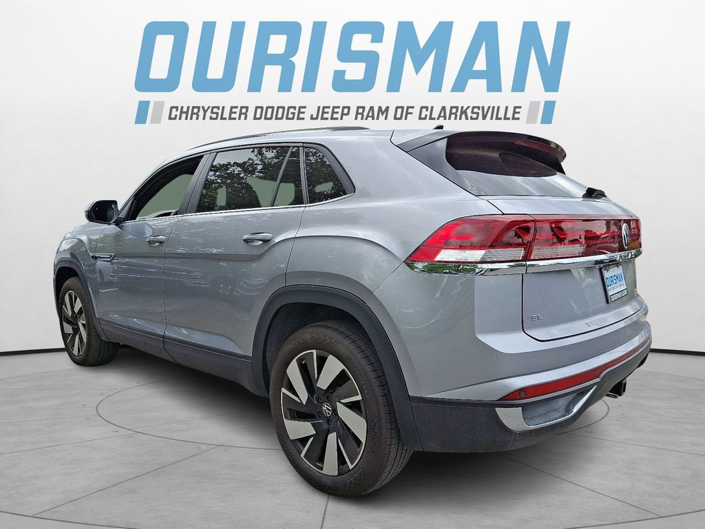 Used 2025 Volkswagen Atlas Cross Sport SE FWD image 4