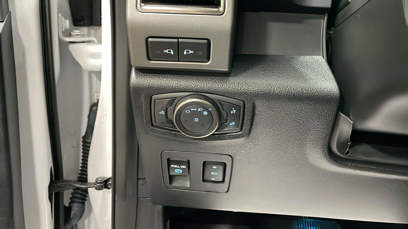 Used 2020 Ford F150 Raptor w/ Equipment Group 802A Luxury image 18