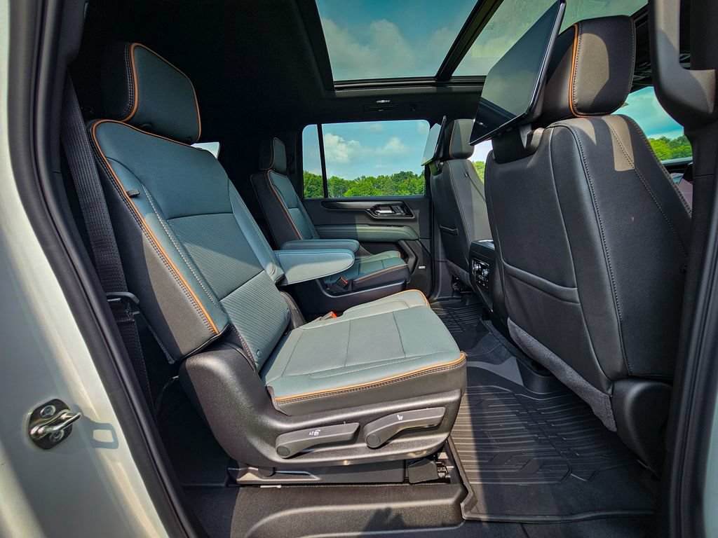 New 2026 GMC Yukon XL AT4 w/ AT4 Premium Plus Package AWD/4WD image 46